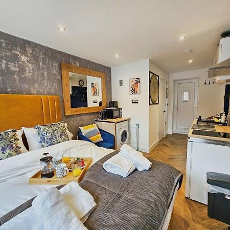 Cobblestone Studio By Fortuna Property Cheltenham Esterno foto